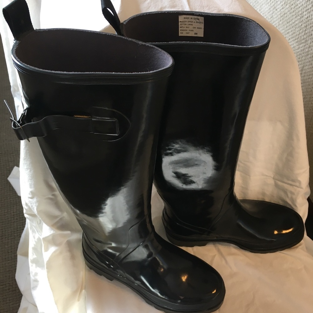 Eddie Bauer “wellie” style rain boots